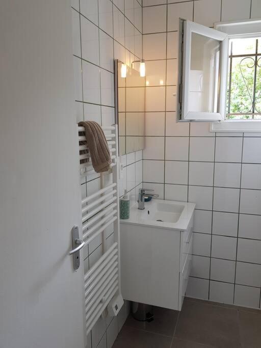 House Avec Jardin 200m De La